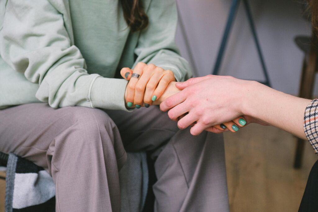 Talking Hand Holding Img